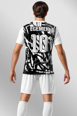 Siyah Beyaz Retro Halı Saha Forma